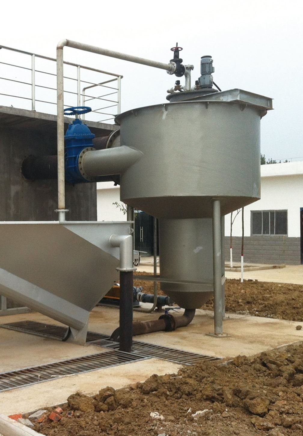 Oil Skimmer, Mechanical Bar Screen, Clarifiers, MSSS Vessels, Tube